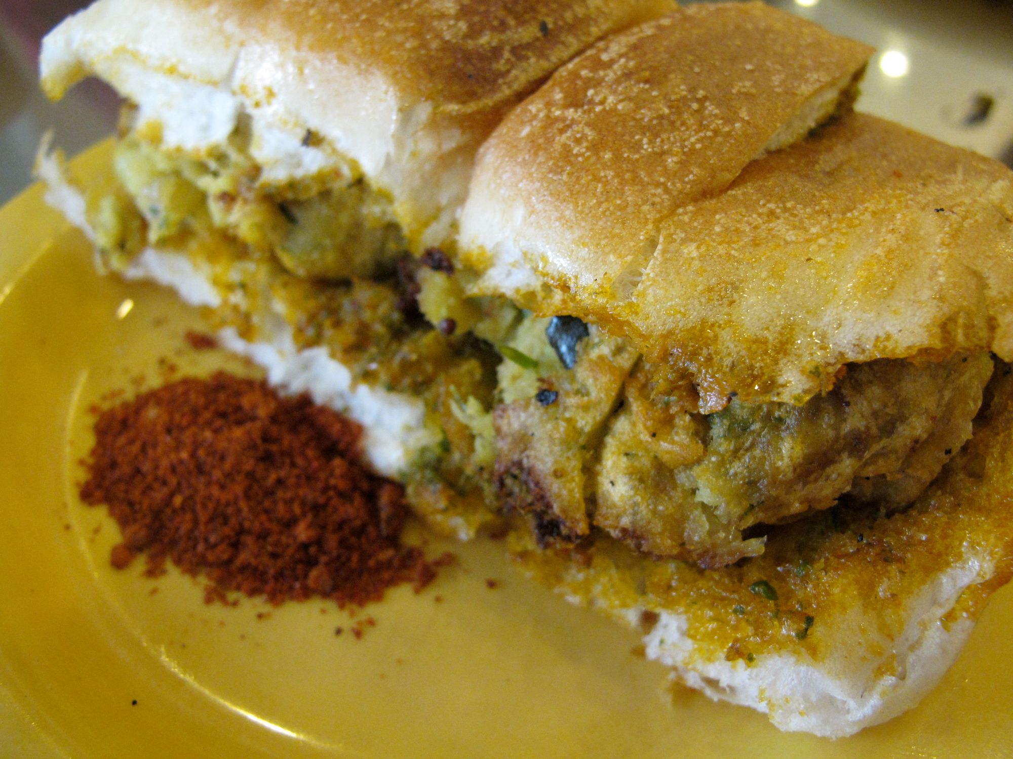 vadapav.JPG