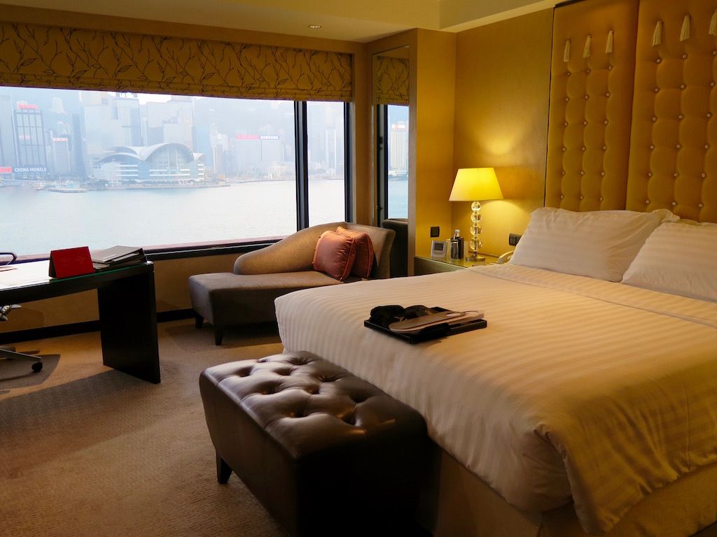 8h-hongkong-intercontinental-room.jpg