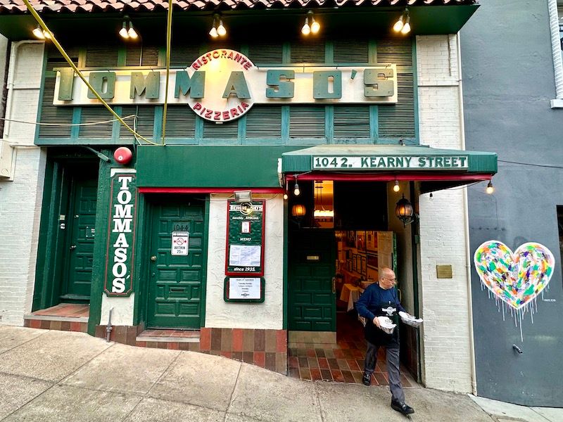 exterior of tommaso's restaurant in north beach