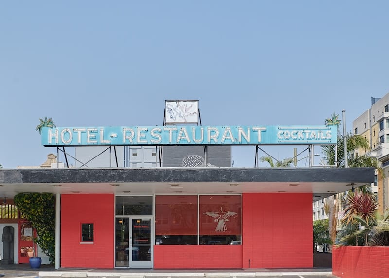 This week’s tablehopper: firebird. (free)