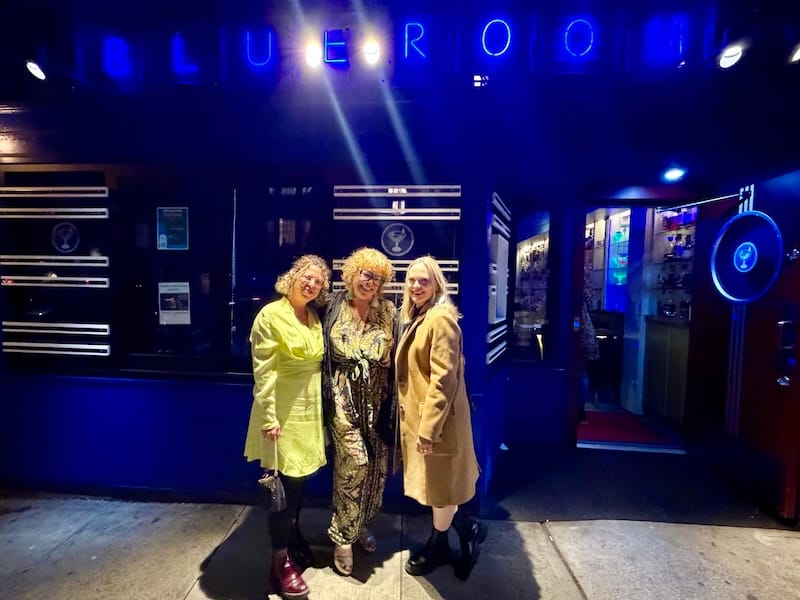 Ladies out on the town on a Sunday night! Photo: © tablehopper.com.