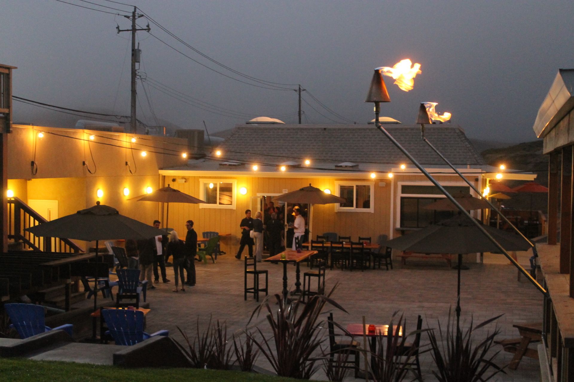 00_Surf_Spot_Patio_with_Torches.jpg