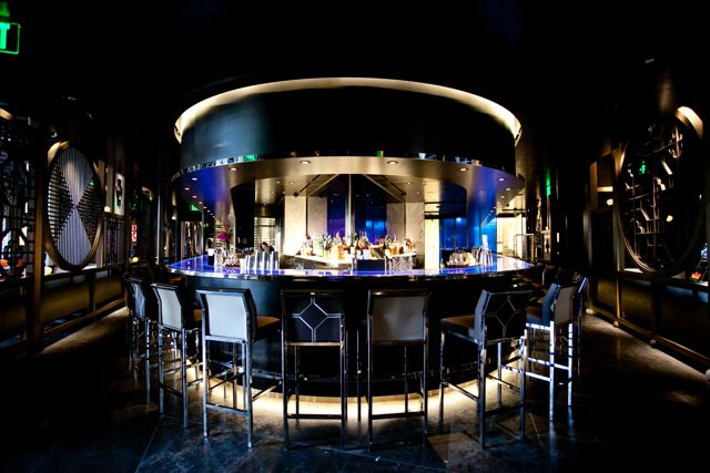 01_Hakkasan_bar.jpg