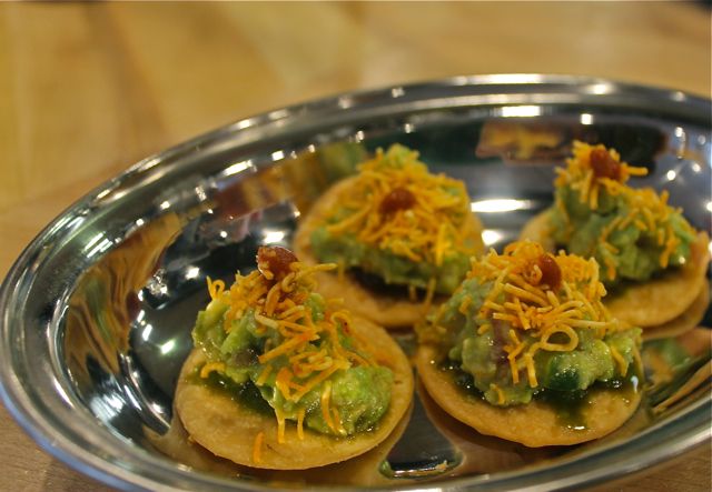 03_Curry_Up_Now_Guac_Sev_Puri.jpg
