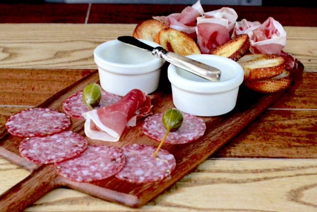 02_atlas_tap_room_charcuterie.JPG