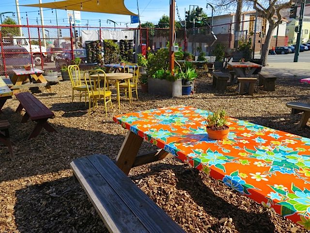 allgoodpizza-patio.jpg