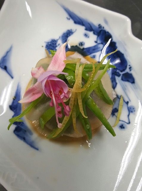 03_omakase_food_flower.jpg