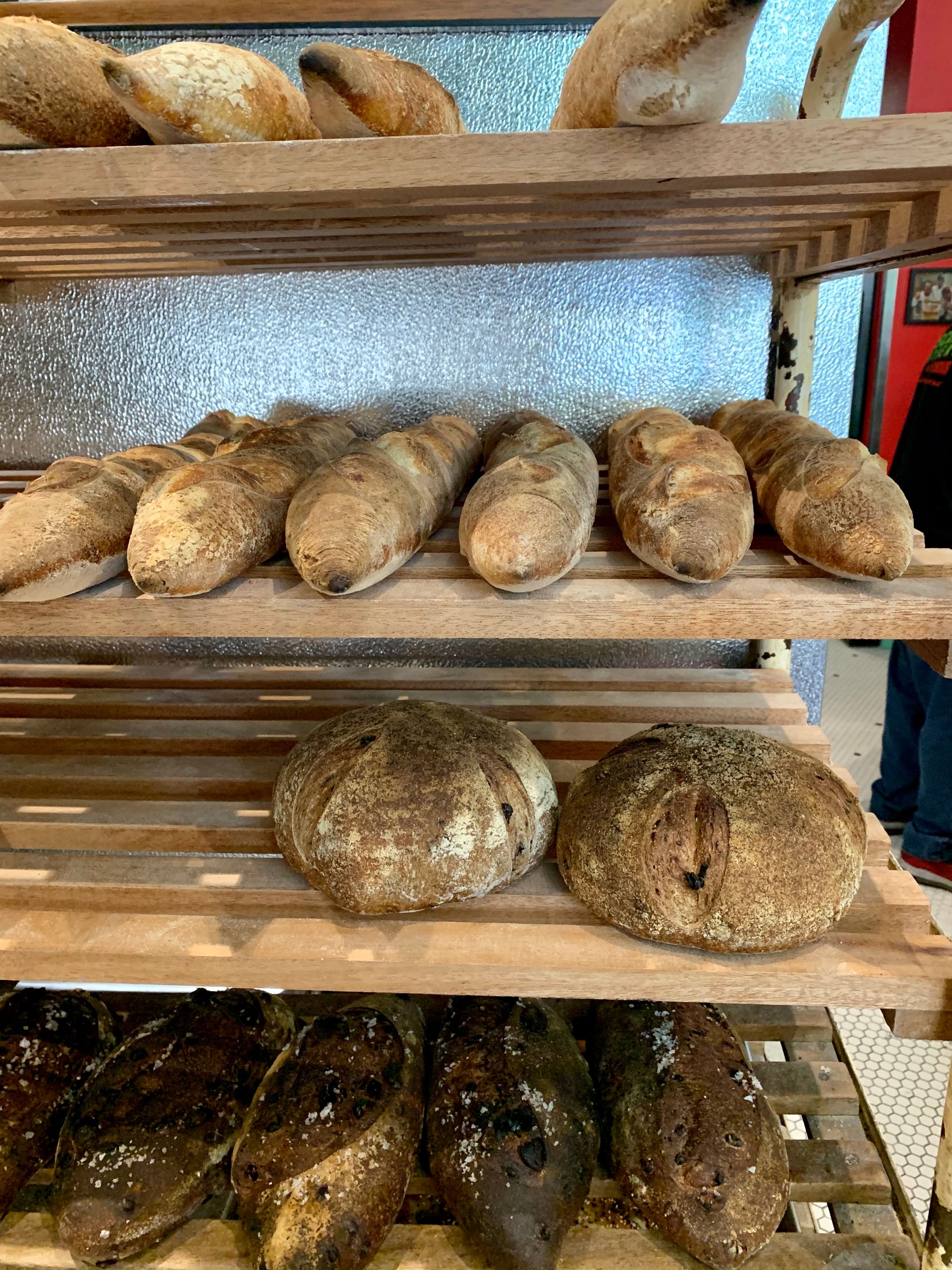 toscanobrothers-breads.jpg