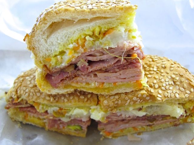 5-neworleans-muffaletta.jpg