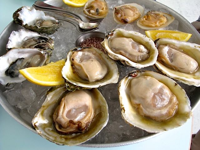 4-oysterinn-oysters.jpeg
