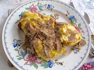 This week's tablehopper: take five.