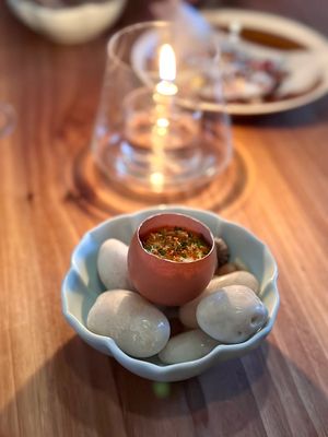 This week’s tablehopper: triple cherry. (free)