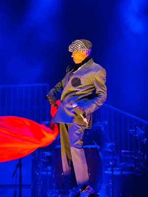 This week’s tablehopper: grace note. (free)