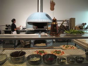 This week's tablehopper: peeling out.