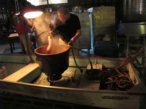 This week's tablehopper: whoa is me.