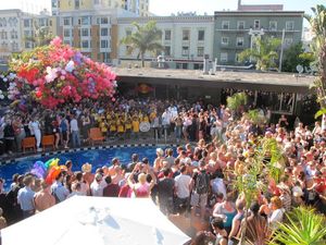 This week's tablehopper: somewhere over the rainbow.