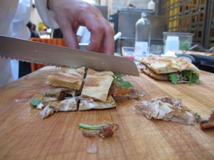 July 12, 2011 - This week's tablehopper: on the fly.