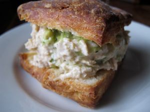 This week's tablehopper: high-tailing it.