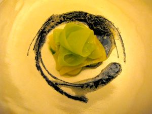 This week's tablehopper: pins and needles.