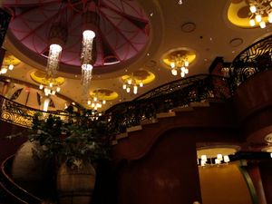 November 16, 2011 - This week's tablehopper: a day late and a dollar short.