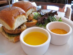 November 11, 2011 - This week's tablehopper: highway to the danger zone.