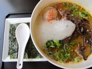 February  7, 2012 - This week's tablehopper: more cowbell.