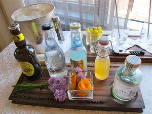 This week's tablehopper: room service.