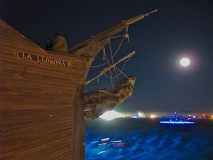 September  4, 2012 - This week's tablehopper: burnt toast.