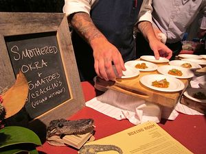 This week's tablehopper: happy fogust.