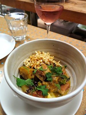 July 11, 2014 - This week's tablehopper: it's all Greek to me.