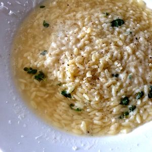 This week's tablehopper: nanu nanu.