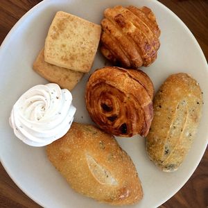 This week's tablehopper: rocktober.