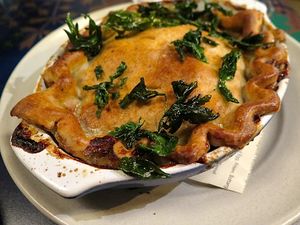 December 12, 2014 - This week's tablehopper: #hellastorm.