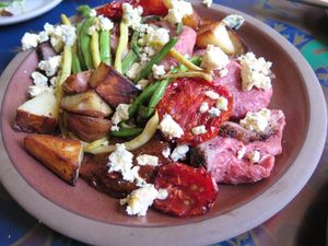 August  4, 2015 - This week's tablehopper: sound the horns, it's Fogust.