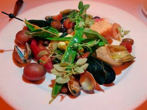 September 25, 2015 - This week's tablehopper: le grande aioli.