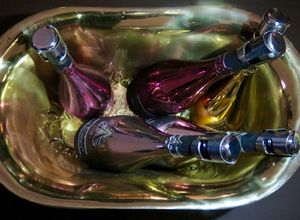 March 15, 2016 - This week's tablehopper: tap tap tap.