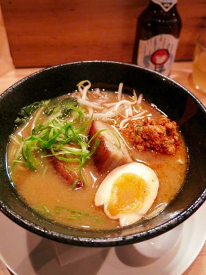 October 11, 2016 - This week's tablehopper: hellllllo Brooklynnnn!