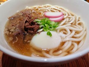 January  3, 2017 - This week's tablehopper: singin' in the rain.