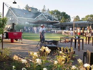 May  2, 2017 - This week's tablehopper: starry nights.