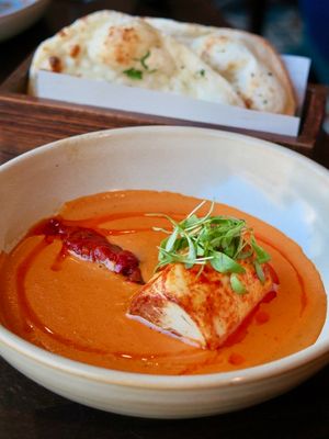 This week's tablehopper: it's like thunder, lightning.