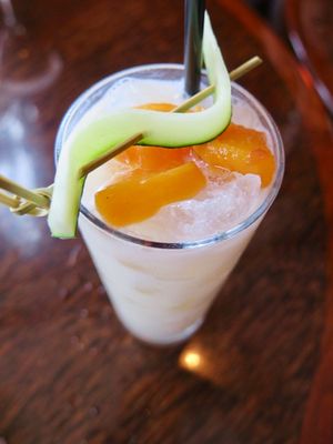 This week's tablehopper: think pink.