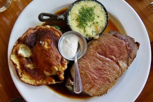 October  2, 2018 - This week's tablehopper: on a steak out.