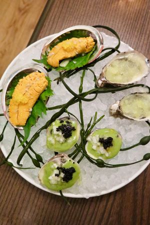 January  8, 2019 - This week's tablehopper: back at it.