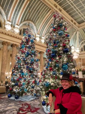 December 22, 2021 - This week's tablehopper: hoppy holidays.