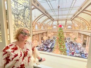 This week's tablehopper: hella festive.