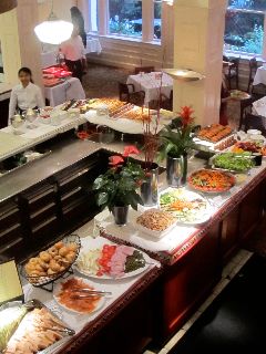 Postrio Is Now Hosting Quite the Sunday Brunch