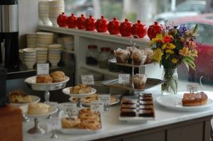 Cute Alert: Elmwood Café Opens in Old Ozzie's Space on College