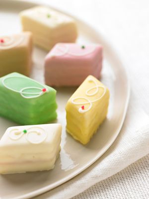 Prettying Up Some Petits Fours at Dragonfly Cakes