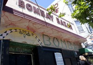 Valencia Happenings: West of Pecos, La Rondalla Activity, and Wine Bars