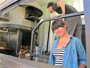 The Del Popolo Pizza Truck Hits the Streets